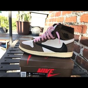 Travis Scott ua jordan 1